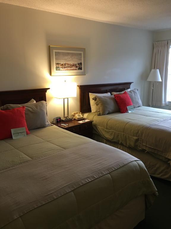 Camden Riverhouse Hotel&Inn Buitenkant foto