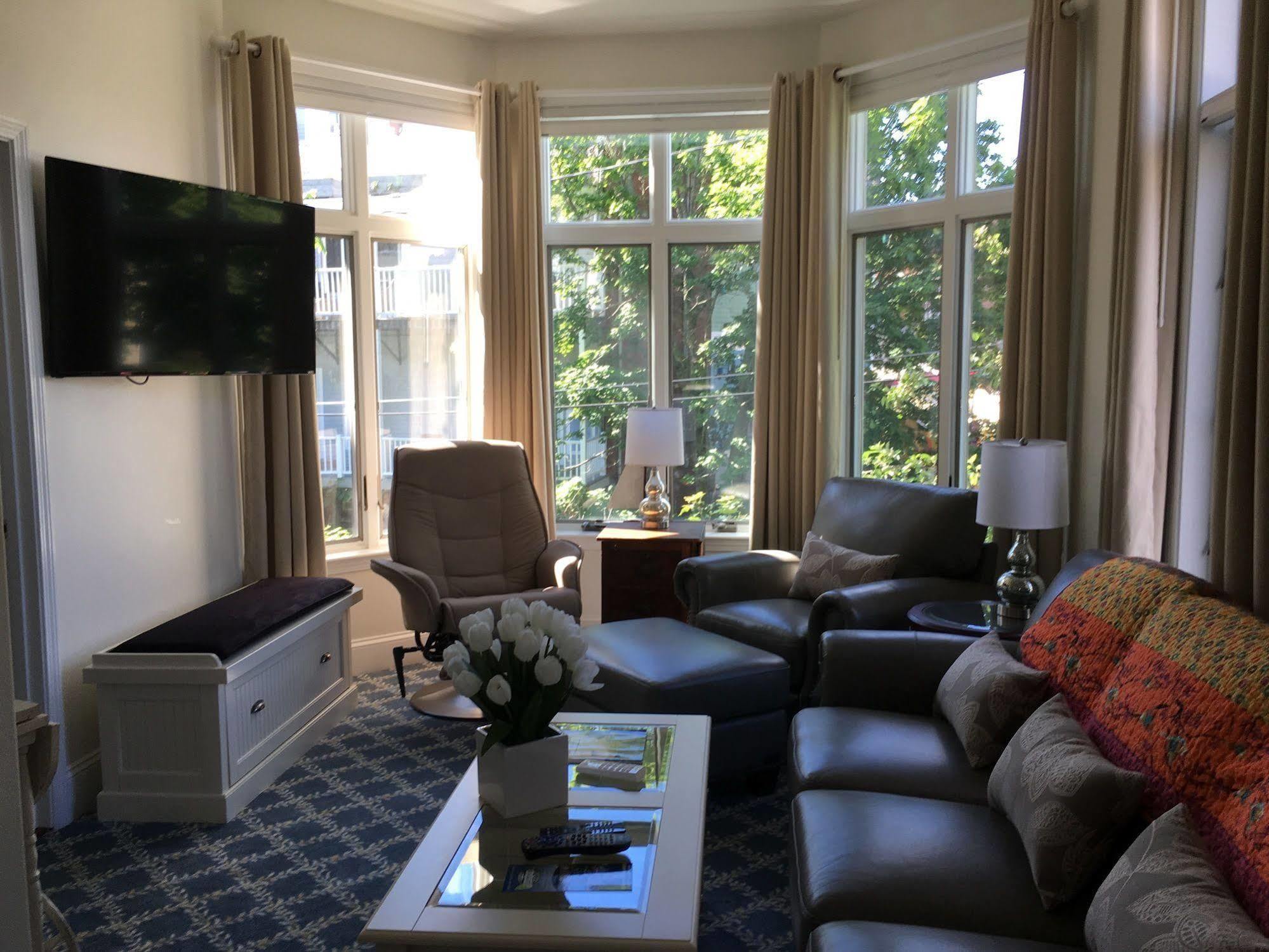 Camden Riverhouse Hotel&Inn Buitenkant foto
